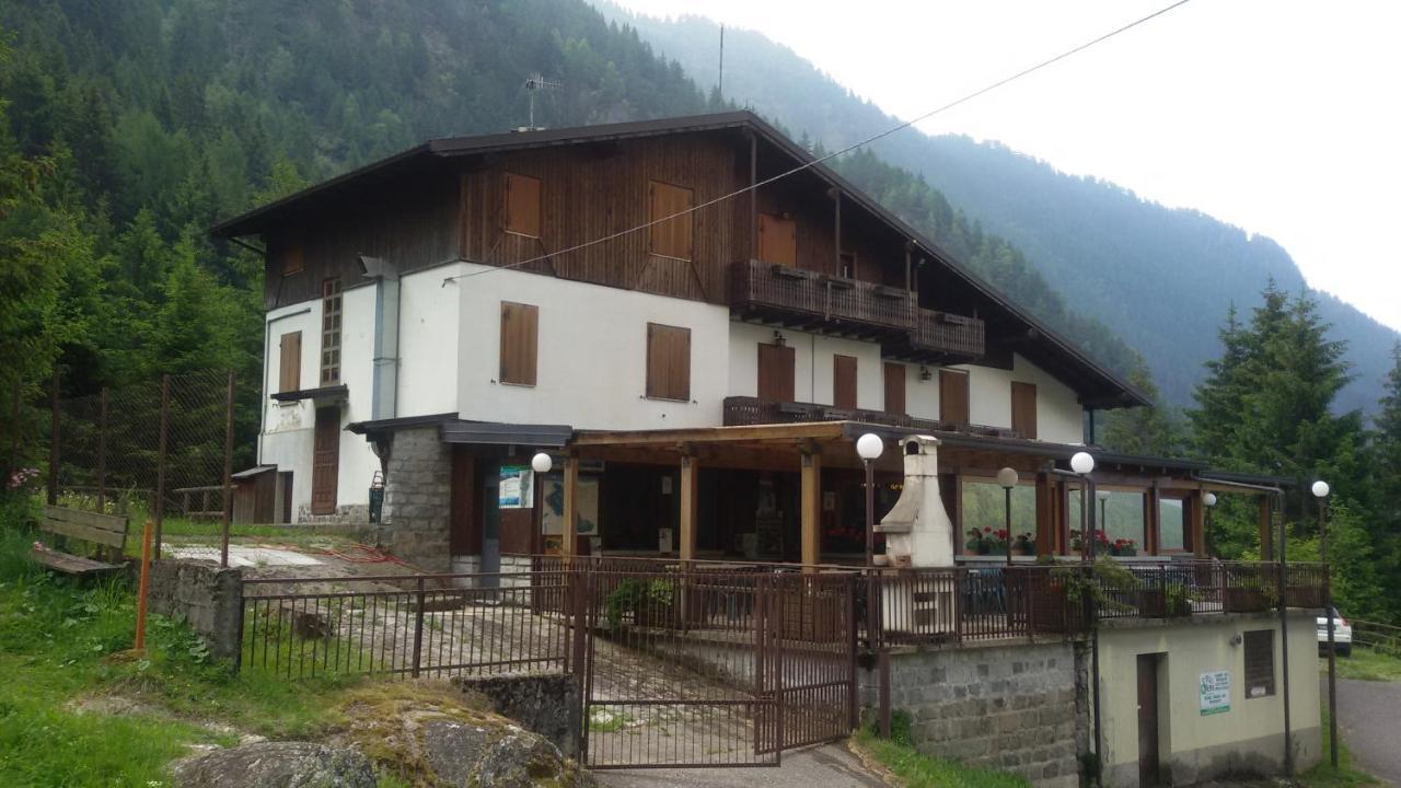 Hotel Rifugio Stella Alpina Saviore dell'Adamello Exterior foto